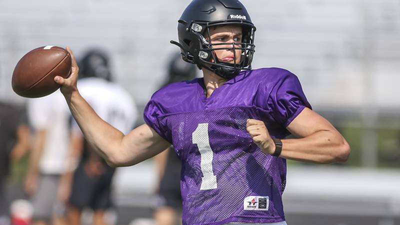 Photos: Downers Grove North football takes to practice field