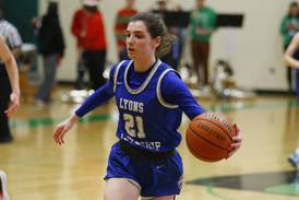 Girls Basketball notes: Lyons’ Ally Cesarini, York’s Mariann Blass fuel WSC Silver contenders