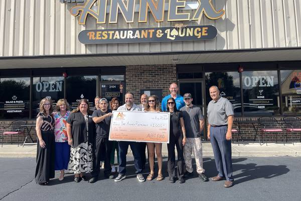 After break-in, Lake in the Hills restaurant awarded chamber foundation’s 1st emergency grant