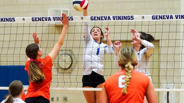 Photos: Geneva vs. Wheaton Warrenville South volleyball