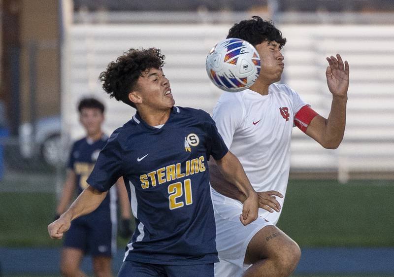 Sterling’s Kevin Marquez (left) and Lasalle-Peru’s Brayan Gonzalez work against one another Tuesday, Oct. 17, 2023 in a regional semifinal in Sterling.