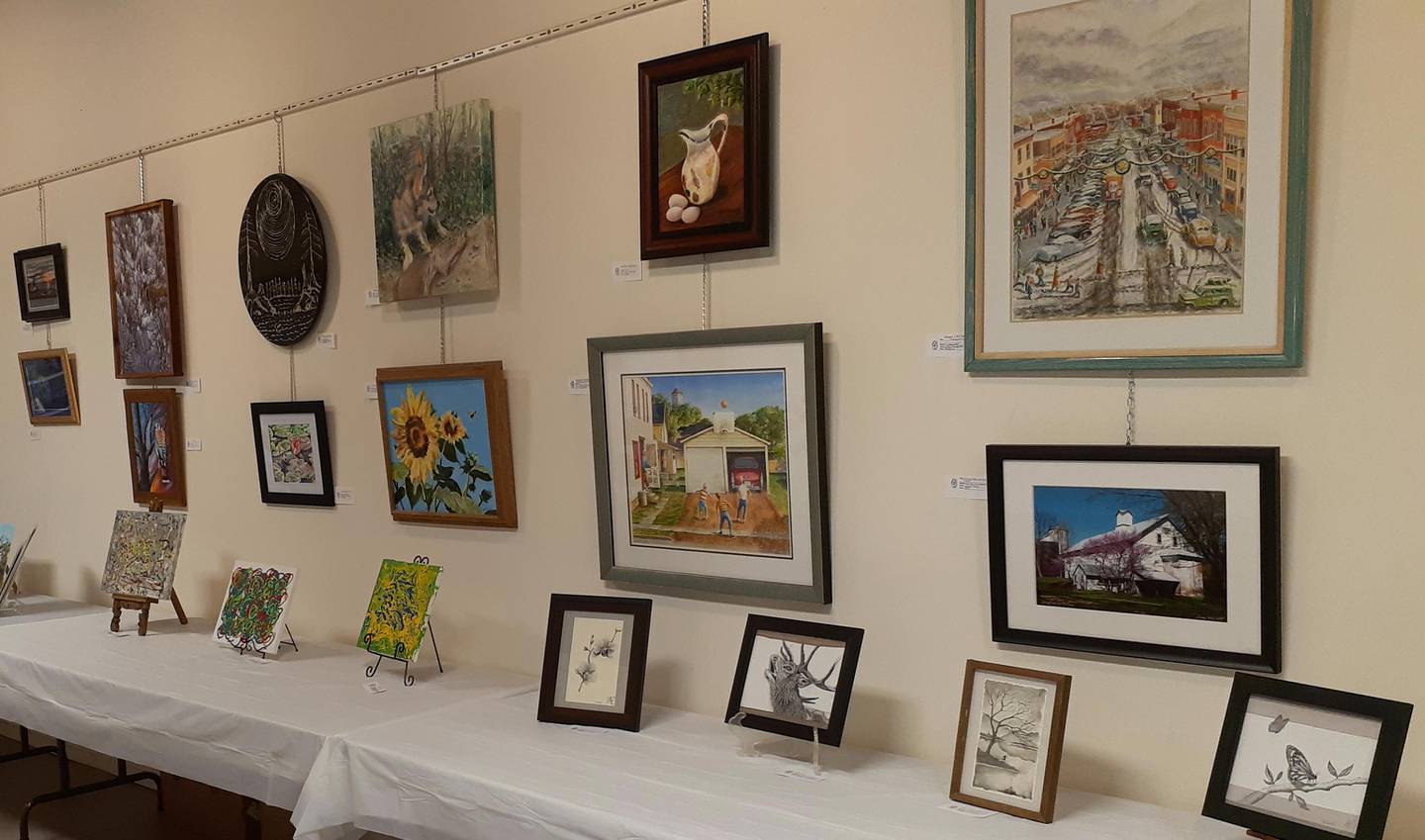 Eagle’s Nest Art Group exhibit will be during Oregon Candlelight Walk