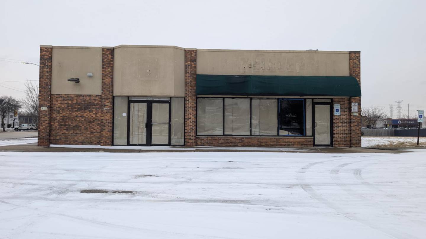 The former 7-Eleven building at  325 S. Larkin Ave. in Joliet (which closed in October), is seen on Saturday, Feb. 15, 2025.