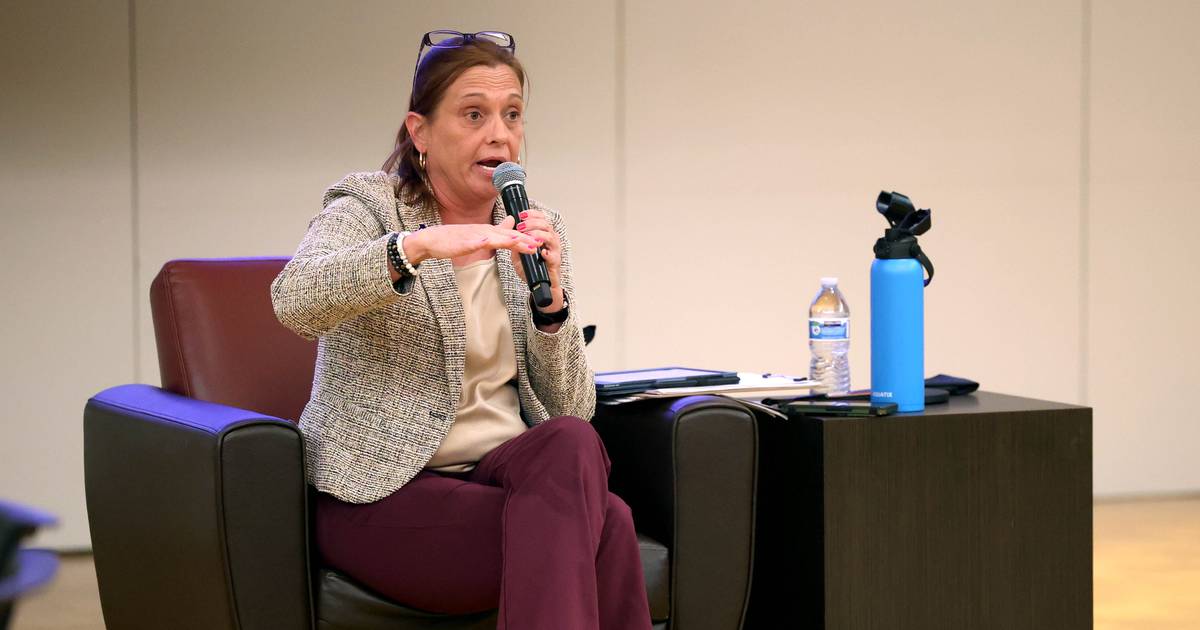 Illinois community colleges eligible for manufacturing training center grants