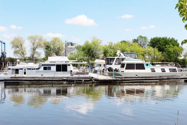 Iowa’s island city is a harbor haven
