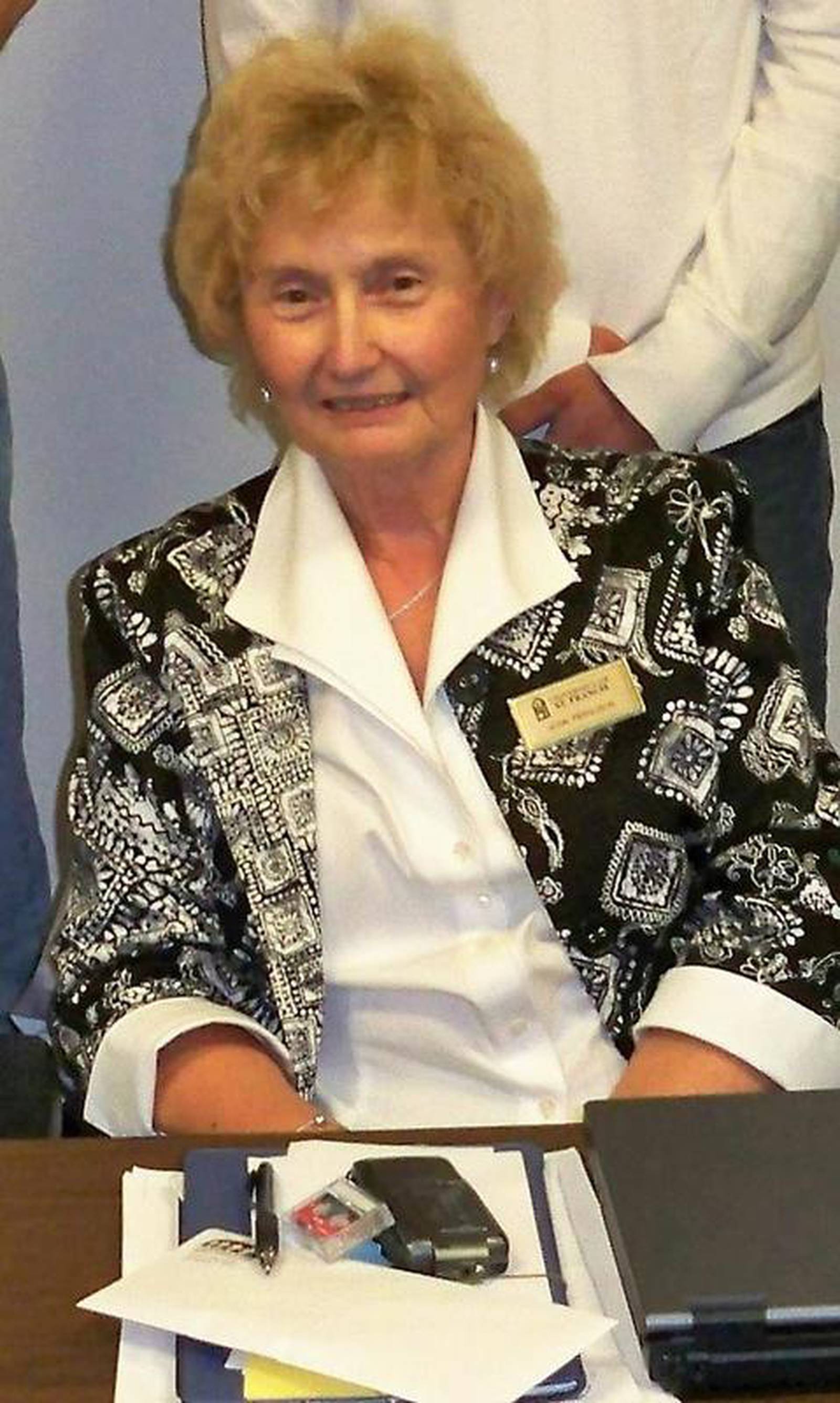 channahon-school-district-17-board-member-retiring-moving-shaw-local