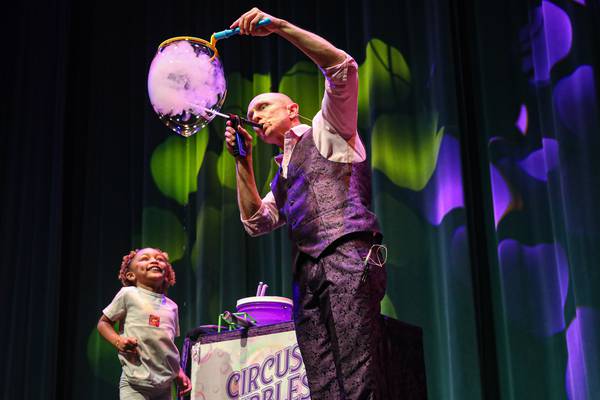‘Circus of Bubbles’ to bring family fun to Raue Center for the Arts