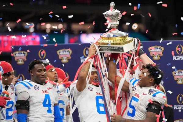 Chambliss, Carneiro lift Mississippi past Georgia 39-34 in Sugar Bowl and into CFP semifinals