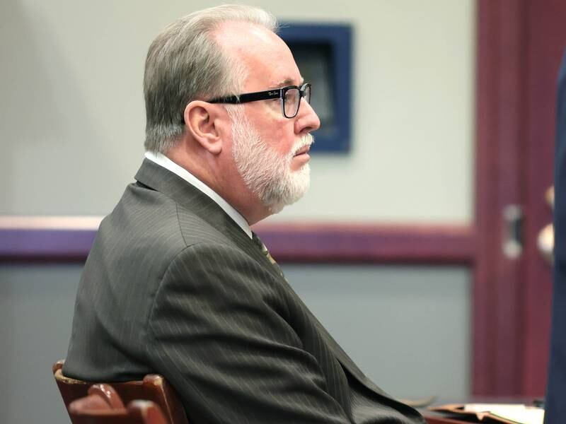 Ex-DeKalb District 428 boss Douglas Moeller’s trial starts on charges he sent school board members sexual photos of employee 
