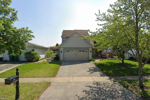 Single-family home sells in Plainfield for $379,900