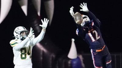Nothing flashy, just winning: Oswego gets past Waubonsie Valley 21-7