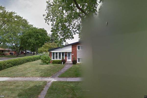 Sale closed in Tinley Park: $410,000 for a three-bedroom home