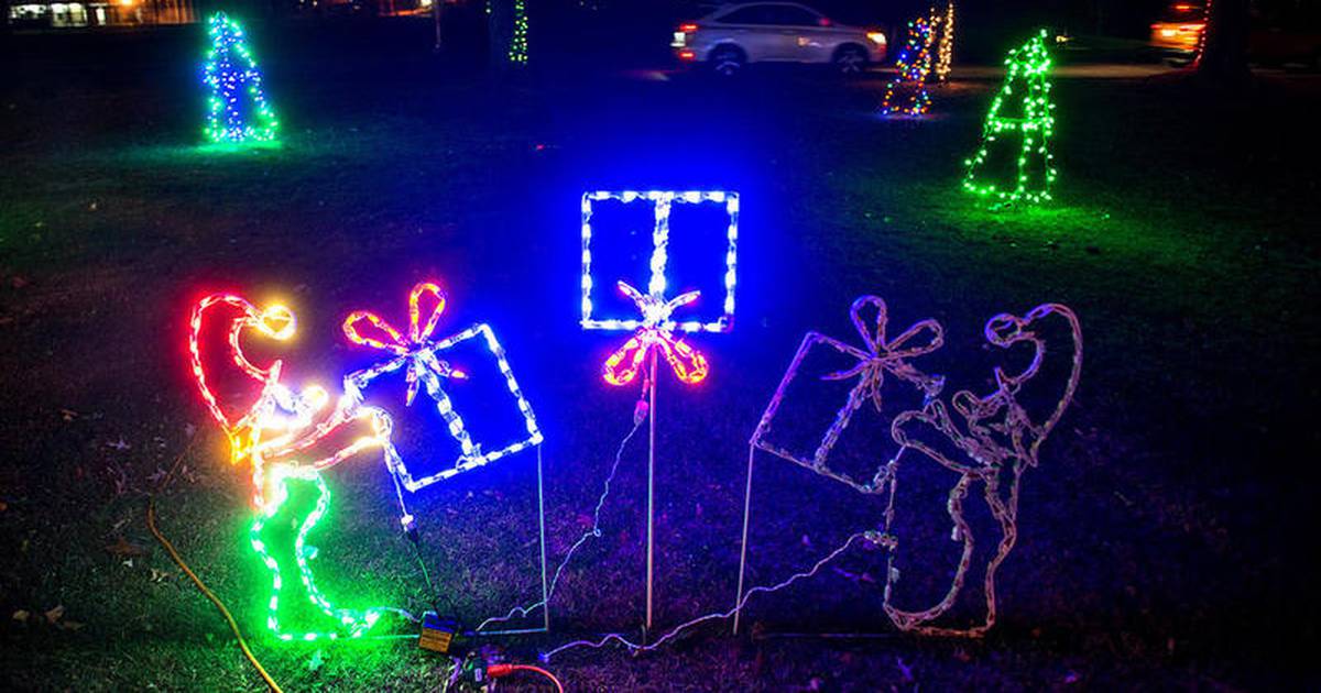 Rock Falls to add carriage rides to Centennial Park holiday light