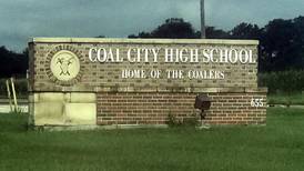 Grundy Area Vocational Center using Illinois Extension’s “Welcome to the Real World” curriculum