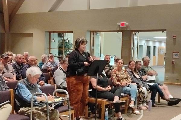 Zoning hearing on controversial 900-home development in Campton Hills continues Thursday evening