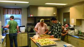 Downers Grove church prepares for 2020 Christmas Eve meal