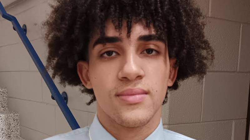 Benet stifles Plainfield North in Pontiac Holiday Tournament opener