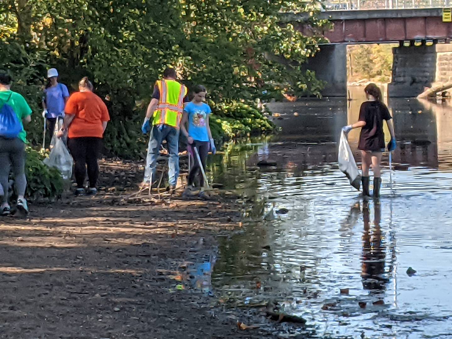 People were picking up trash on Sept. 21 in the Oswegoland Park District’s Veterans Serenity Park along the Fox River as part of It’s Our Fox River Day. The annual event is coordinated by Friends of the Fox River.