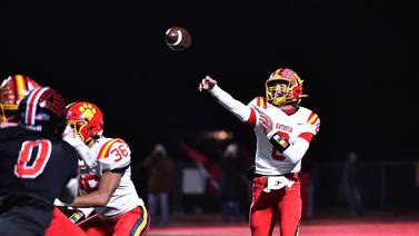 Batavia goes 85 yards on final drive, advances to state with 25-21 win over Lincoln-Way Central