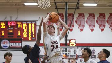 Nate Kubin, Joey Jakstys help Yorkville grind one out against Oswego