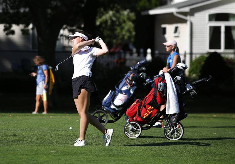 Batavia’s Avery Sheehan hits from the fairway during the Class 2A Waubonsie Valley Girls Golf Sectional on Monday, Oct. 6, 2025 at Springbrook Golf Course in Naperville.