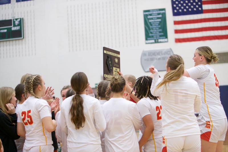 Batavia celebrates the win over Wheaton Warrenville South at the Class 4A Regional Final on Friday, Feb.26,2024 in Bartlett.