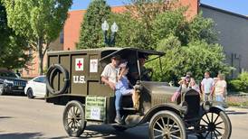 Photos: Ottawa honors fallen with Memorial Day parade