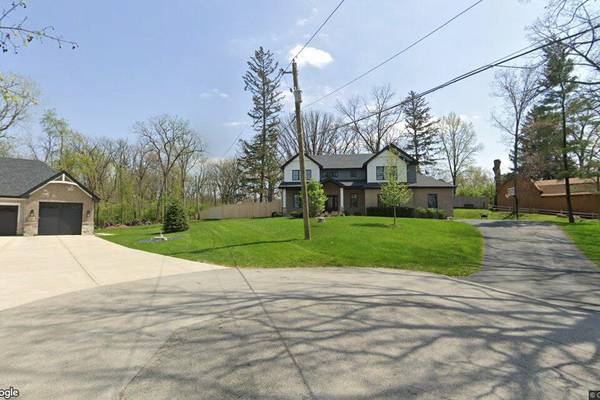 Single-family home sells in New Lenox for $795,000
