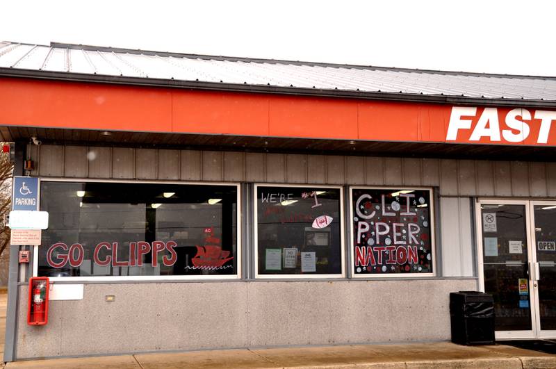 LaMoille, like Ohio and Amboy, is showing its community support for the Clippers football team which will play in Friday's 8-Man Football Association State finals.