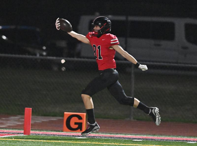 Lincoln-Way Central's Lucas Andresen (81) scores a touchdown during the Class 7A second-round playoff game against Hoffman Estates on Friday, Nov. 8, 2024, at New Lenox.