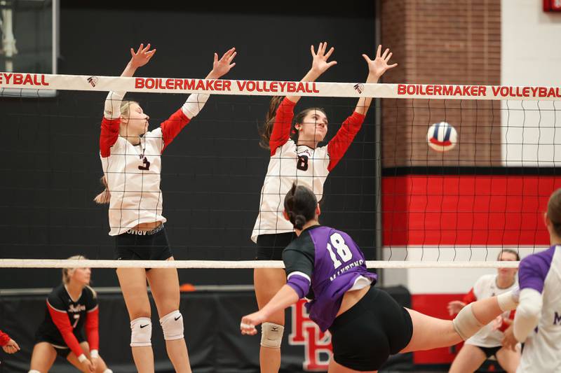 Bradley-Bourbonnais' Hannah Wojnowski and Samantha Harsy, left, attempt to block a hit by Manteno's Maddie Gesky during the Panthers' victory in three sets, 25-21, 23-25, 25-17, over the Boilermakers on Monday, Sept. 15, 2025.