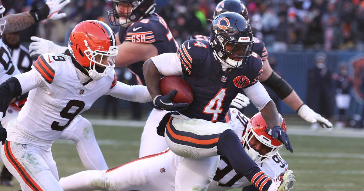 Chicago Bears answer Ben Johnson’s challenge in 31-3 blowout of Cleveland Browns