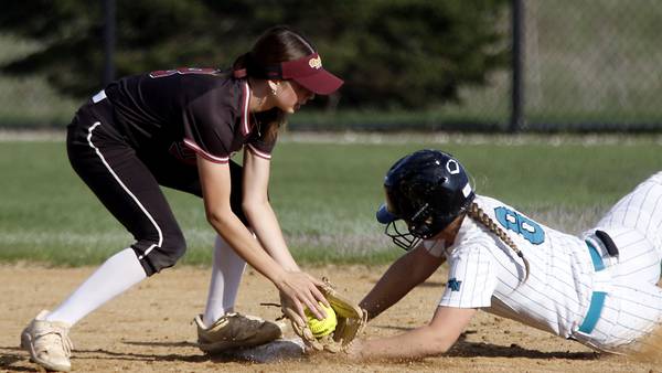 Photos: Richmond-Burton vs. Woodstock North, KRC softball