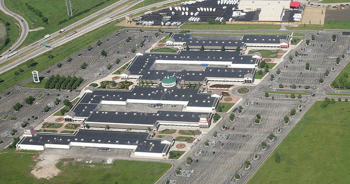 Reebok outlet store huntley best sale il