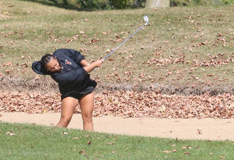 L-P's Sophia Chiu gets out of the bunker during the Class 2A Regional girls golf meet on Tuesday, Oct. 1, 2024 at Senica's Oak Ridge  Golf Club in La Salle.