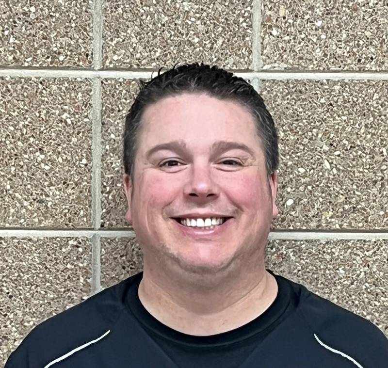 Longtime Huntley boys basketball assistant coach Ryan Starnes was named Woodstock's new head coach.