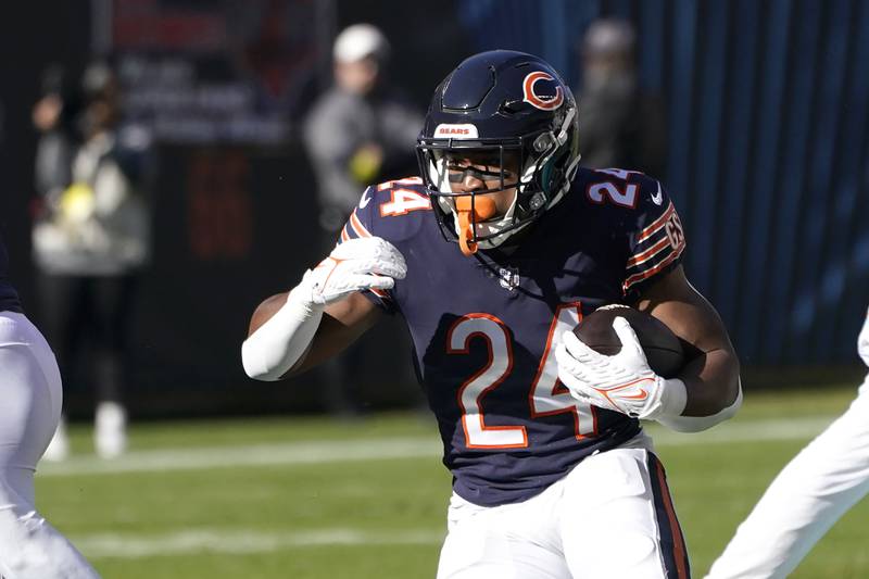 Chicago Bears running back Khalil Herbert carries the ball against the Miami Dolphins Sunday, Nov. 6, 2022, in Chicago.