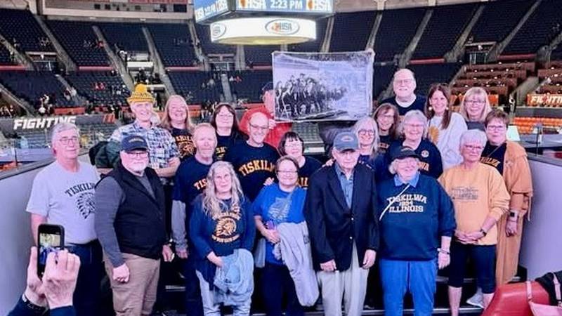 Members of 1976 Tiskilwa High School band recognized at State