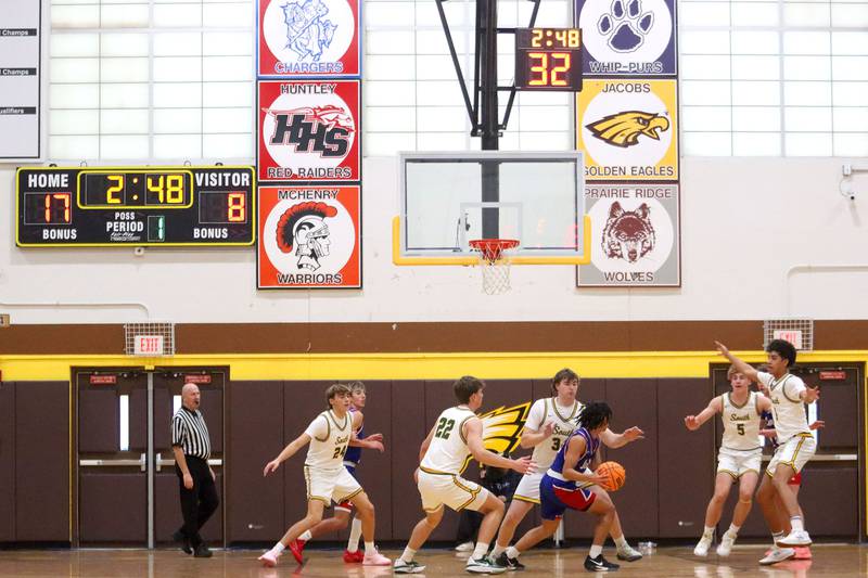 Crystal Lake South’s Gators face Lakes’ Eagles in varsity boys basketball Hinkle Holiday Classic action on Friday, Dec. 26, 2025, at Jacobs High School in Algonquin.