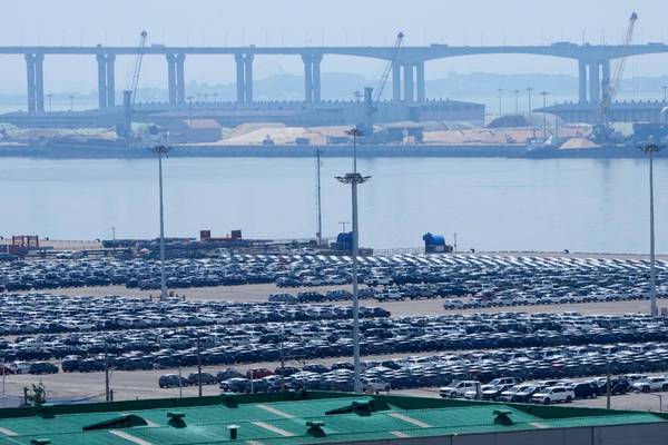 China vows to stand firm against Trump’s tariff threat. He urges Beijing to be less confrontational