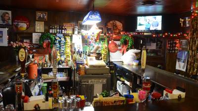 These northern Illinois ‘dive bars’ offer relaxed, laid-back atmospheres