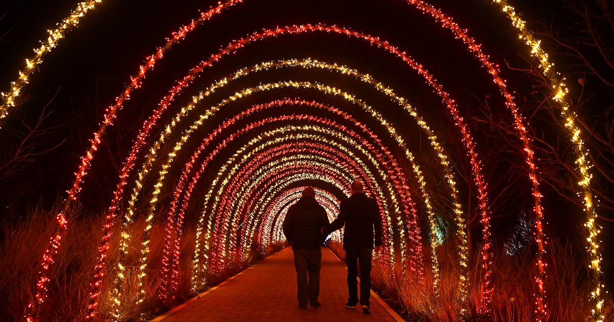 Discover cozy holiday magic by candlelight and firelight across the northern Illinois