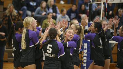 Kelley Crowley, Downers Grove North keep their calm, hold off Downers Grove South to reach sectional final