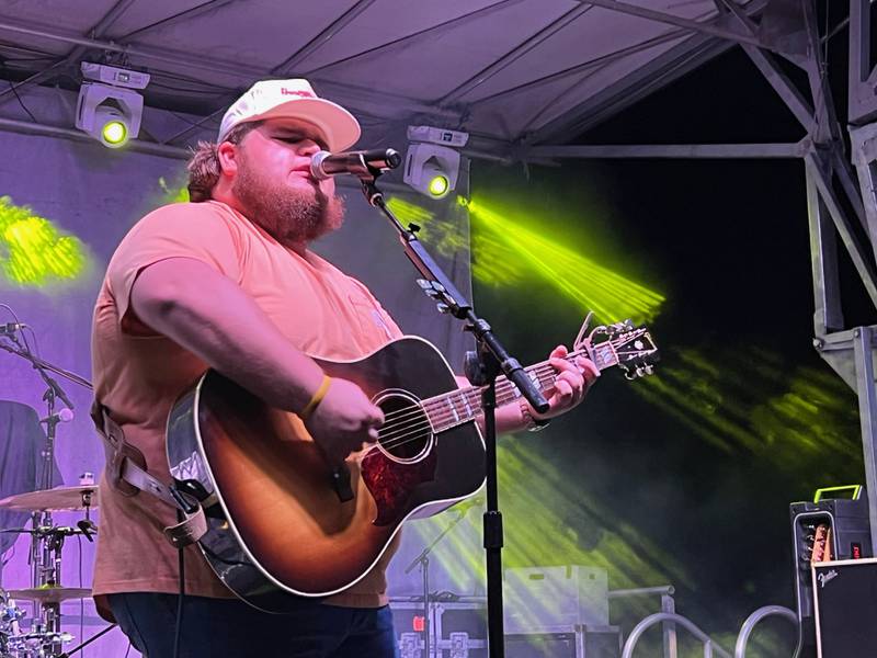Tennessee Artist Shane Profitt entertains fans at the "Hops n' Harmony" event on Saturday, Sept. 2 in Sublette.