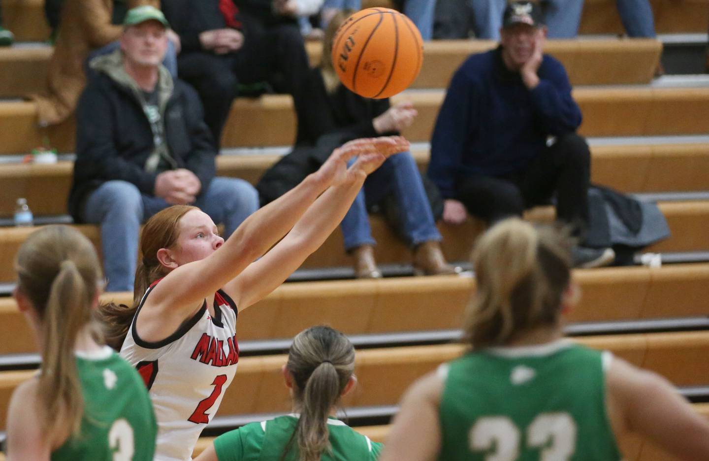 Henry-Senachwine's Brynna Anderson passes the ball across the court against Seneca on Monday, Jan. 13, 2024 at Henry-Senachwine High School.