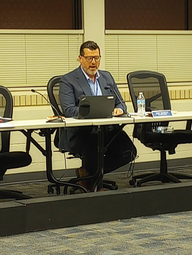 Geneva District 304 Superintendent Andrew Barrett speaks Monday about the district's rules about cell phone use in school.