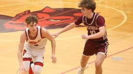 Hot-shooting Rockridge upsets Hall in regional quarterfinal