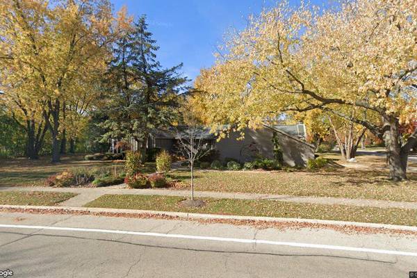 Sale closed in Crystal Lake: $400,000 for a three-bedroom house