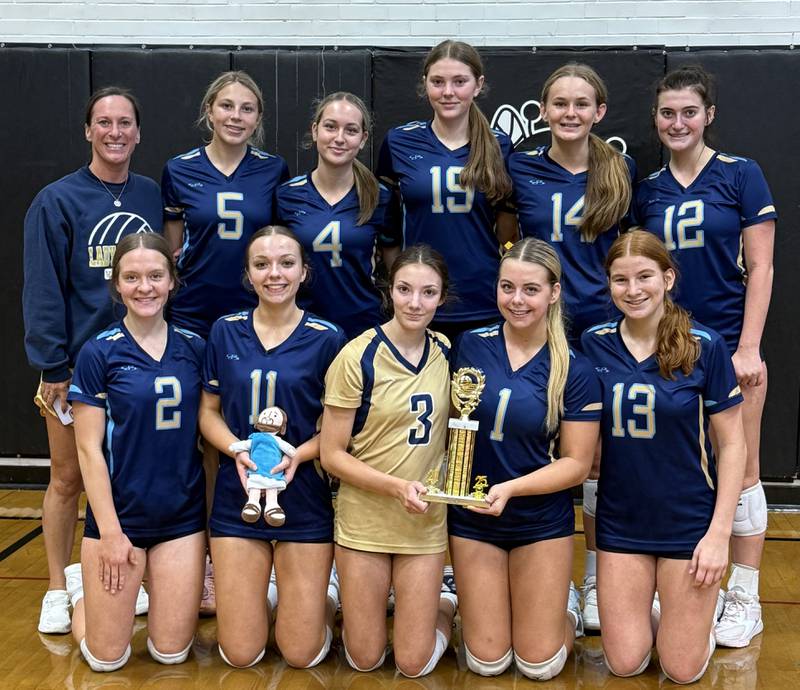 The Marquette volleyball team went a perfect 3-0 to capture the title of Saturday's Harvard Invite.