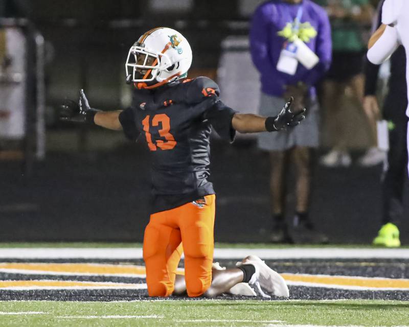 Plainfield East's Markeith Taylor (13) lobbies for a pass interference call during football game between Yorkville at Plainfield East Friday, Sept 19, 2025 in Plainfield.